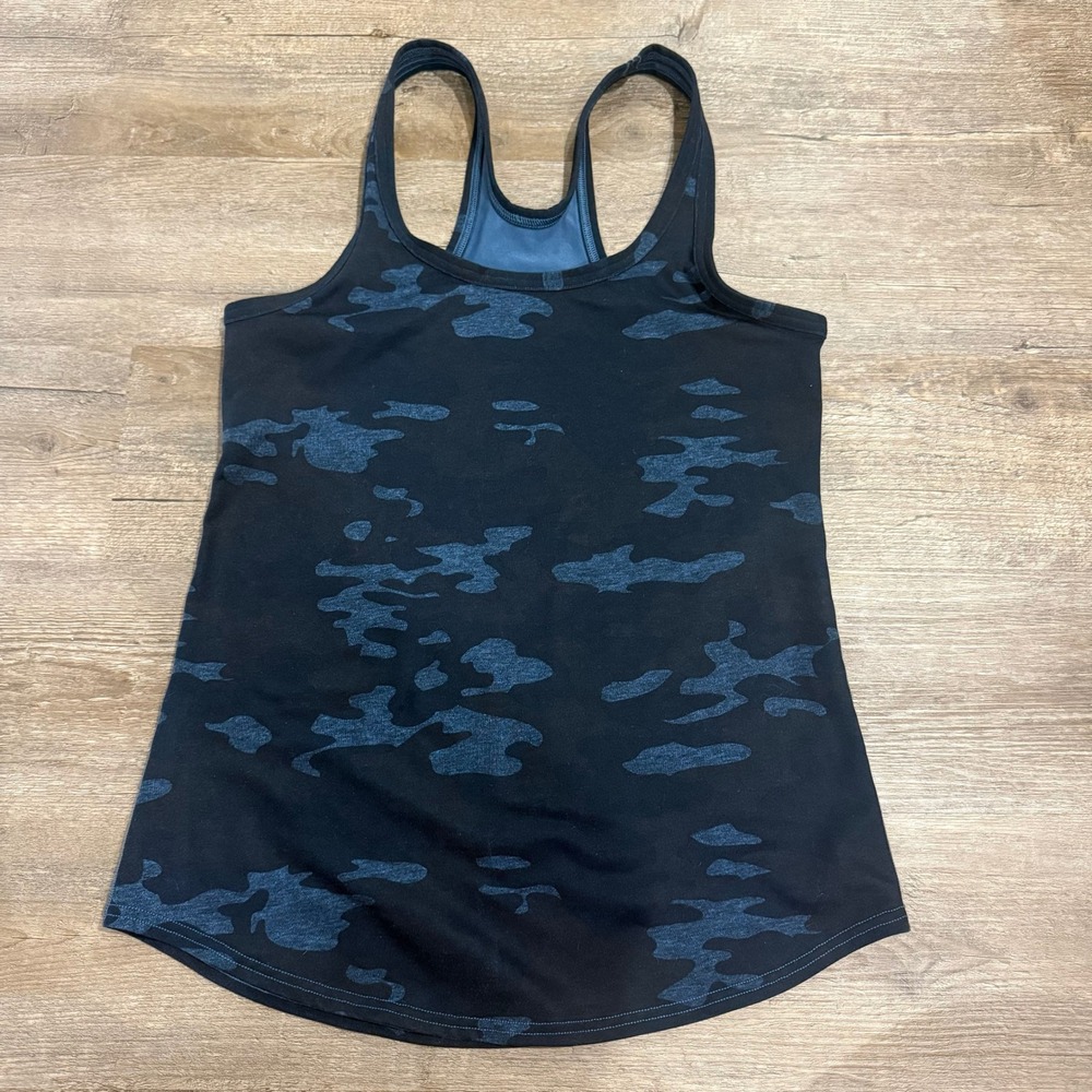 Lululemon Camo Racerback Tank Top Built-In Bra Black Blue
